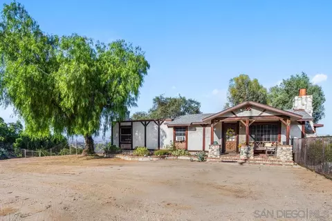 28657 Rolling Rock, Escondido, CA 92026 photo 4