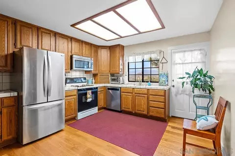 28657 Rolling Rock, Escondido, CA 92026 photo 11