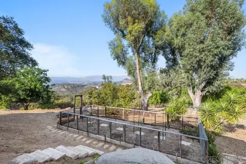 28657 Rolling Rock, Escondido, CA 92026 photo 32