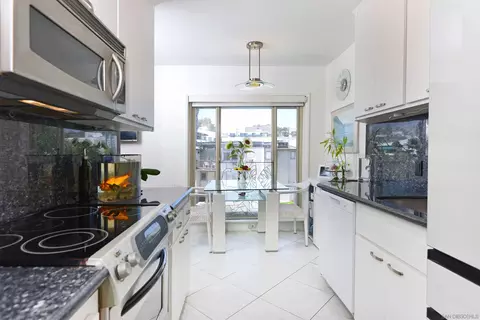 Kitchen - 220 Coast Blvd #3D, La Jolla, CA 92037 photo 1 of 1