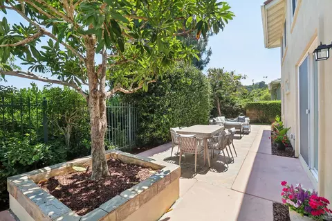 Exterior - 6057 Meadowpointe Row, La Jolla, CA 92037 photo 4 of 7