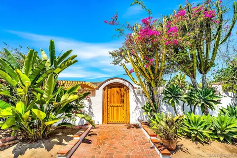 7544 South St, La Mesa, CA 91942