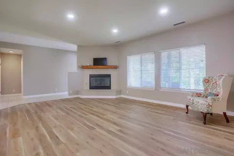 Living - 740 Kimble Vw, Fallbrook, CA 92028 photo 1 of 4