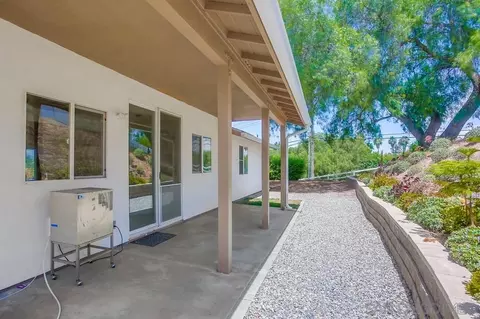 Exterior - 740 Kimble Vw, Fallbrook, CA 92028 photo 16 of 23