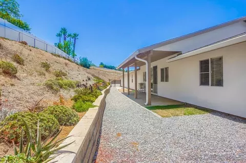 Exterior - 740 Kimble Vw, Fallbrook, CA 92028 photo 14 of 23
