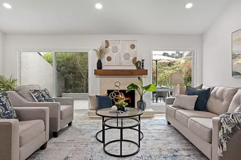 2112 Caminito Circulo Sur, La Jolla, CA 92037 photo 10