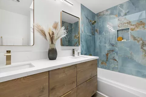 2112 Caminito Circulo Sur, La Jolla, CA 92037 photo 9