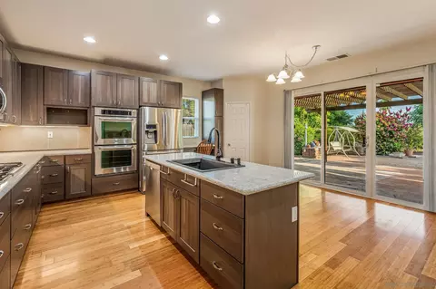 1933 Coltrane Pl, Escondido, CA 92027 photo 10