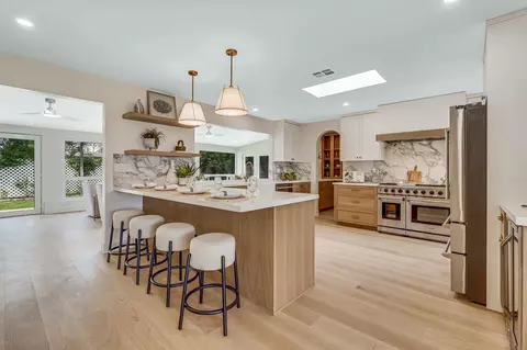 5838 Soledad Rd, La Jolla, CA 92037 photo 11