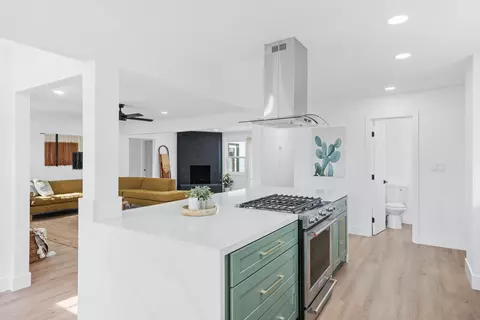 Kitchen - 5087 Bancroft Dr, La Mesa, CA 91941 photo 6 of 7