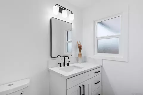 Bath - 5087 Bancroft Dr, La Mesa, CA 91941 photo 5 of 5