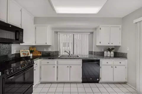 Kitchen - 6949 Carnation Dr, Carlsbad, CA 92011 photo 4 of 4