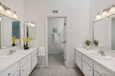 Bath - 6949 Carnation Dr, Carlsbad, CA 92011 photo 1 of 3
