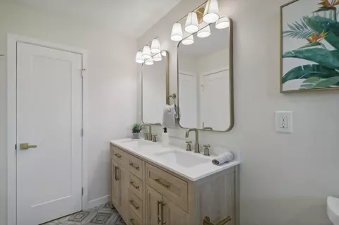 Bath - 235 Cottingham Ct, Oceanside, CA 92054 photo 2 of 5