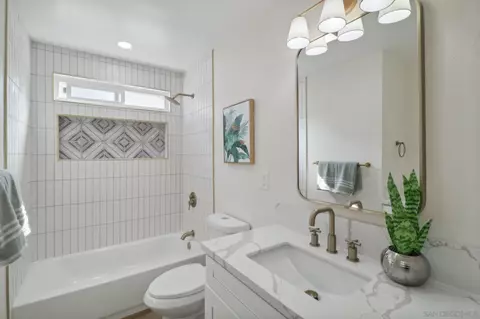 Bath - 235 Cottingham Ct, Oceanside, CA 92054 photo 4 of 5
