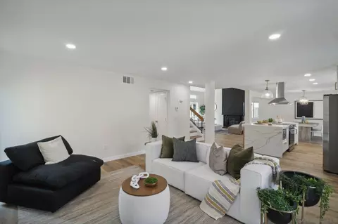 Living - 235 Cottingham Ct, Oceanside, CA 92054 photo 5 of 7