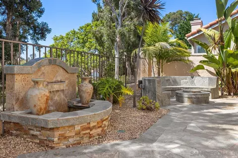 Exterior - 1819 Ithaca Dr, Vista, CA 92081 photo 6 of 7