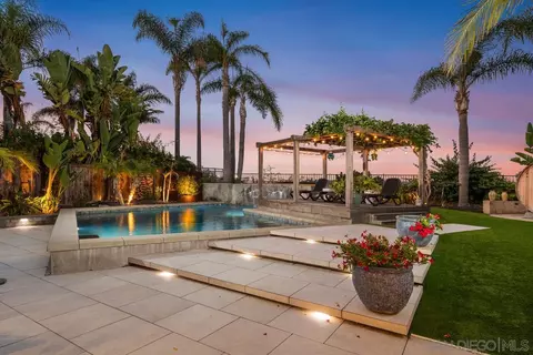 6412 Merlin Dr, Carlsbad, CA 92011 photo 3