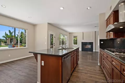 6412 Merlin Dr, Carlsbad, CA 92011 photo 13