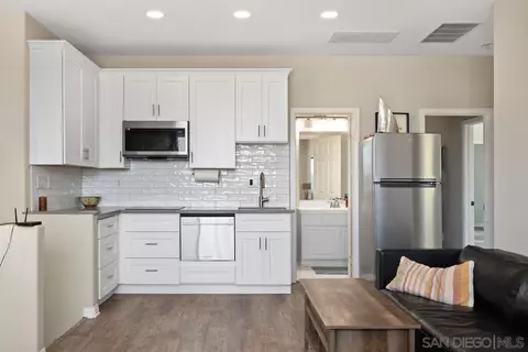 6412 Merlin Dr, Carlsbad, CA 92011 photo 28