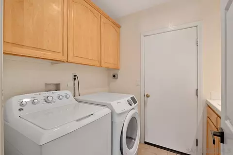 6412 Merlin Dr, Carlsbad, CA 92011 photo 18
