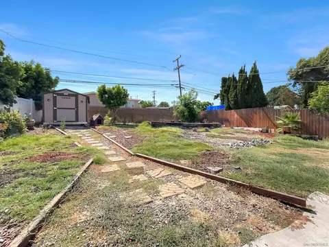 Exterior - 704 El Monte Rd, El Cajon, CA 92020 photo 3 of 5