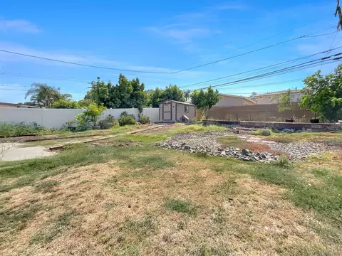 Exterior - 704 El Monte Rd, El Cajon, CA 92020 photo 4 of 5