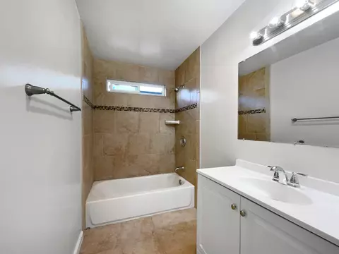 Bath - 714 Sacramento Ave, Spring Valley, CA 91977 photo 1 of 2