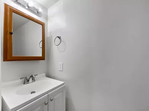 Bath - 714 Sacramento Ave, Spring Valley, CA 91977 photo 2 of 2
