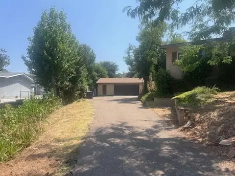 Exterior - 1667 Braddon Way, El Cajon, CA 92021 photo 13 of 13