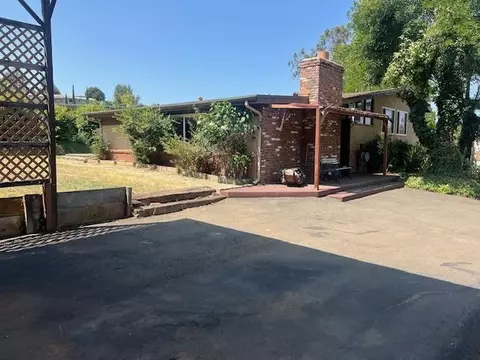 Exterior - 1667 Braddon Way, El Cajon, CA 92021 photo 7 of 13