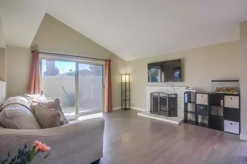 3571 Guava Way, Oceanside, CA 92058 photo 2