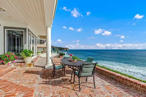 13 Breakers Isle, Dana Point, CA 92629 photo 2