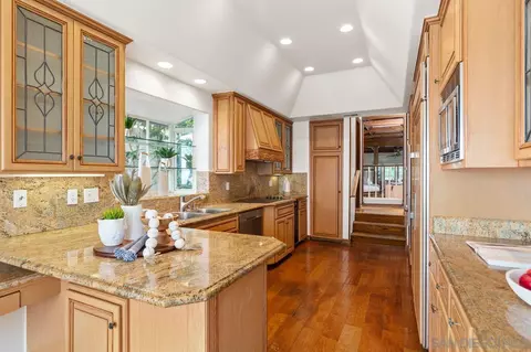 13 Breakers Isle, Dana Point, CA 92629 photo 25