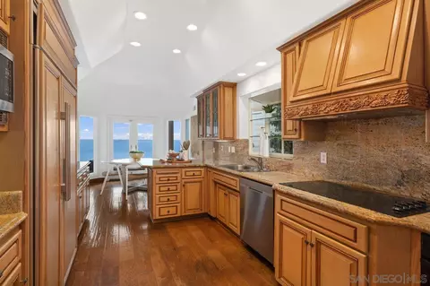 13 Breakers Isle, Dana Point, CA 92629 photo 22