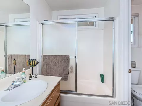 Bath - 3280 Morella Way, Oceanside, CA 92056 photo 5 of 5