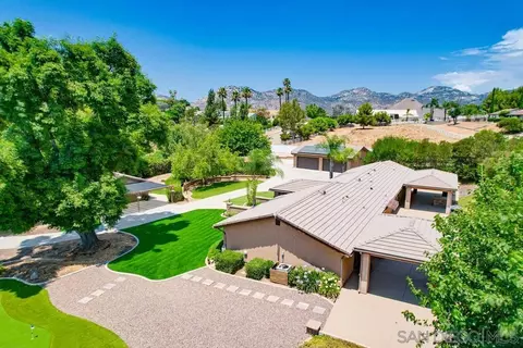 10029 Circa Valle Verde, El Cajon, CA 92021 photo 3