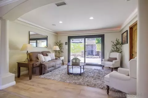 10029 Circa Valle Verde, El Cajon, CA 92021 photo 6