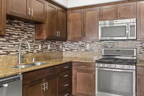 Kitchen - 1313 Las Brisas Dr, Santee, CA 92071 photo 3 of 3
