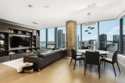 888 W E St #2406, San Diego, CA 92101
