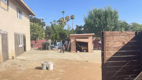 1720 S Maple St, Escondido, CA 92025 photo 38
