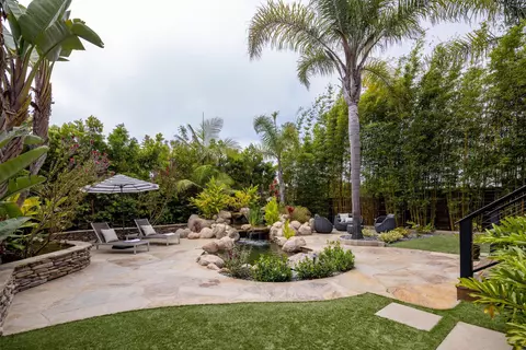 Exterior - 13772 Mercado Dr, Del Mar, CA 92014 photo 8 of 9