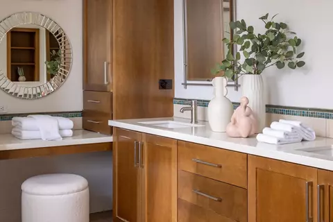 Bath - 13772 Mercado Dr, Del Mar, CA 92014 photo 4 of 4