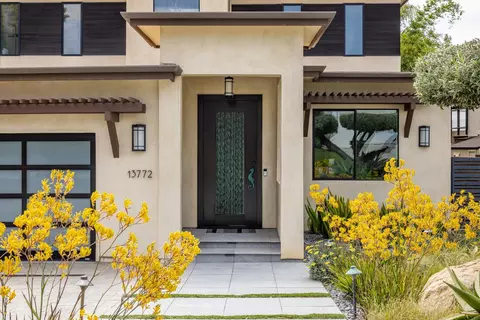 Exterior - 13772 Mercado Dr, Del Mar, CA 92014 photo 4 of 9