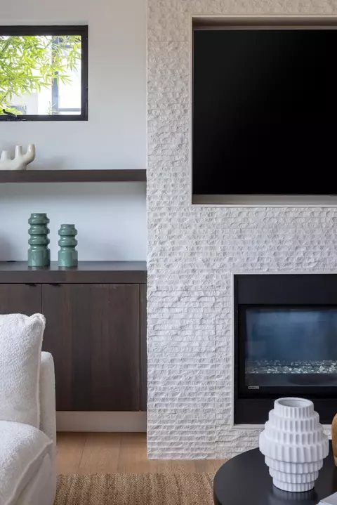 Living - 13772 Mercado Dr, Del Mar, CA 92014 photo 4 of 4