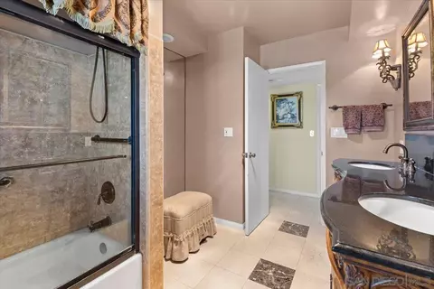 5582 Thunderbird Ln, La Jolla, CA 92037 photo 18