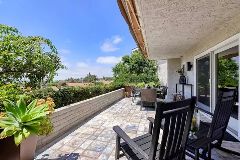 Exterior - 5495 Caminito Rosa, La Jolla, CA 92037 photo 3 of 7
