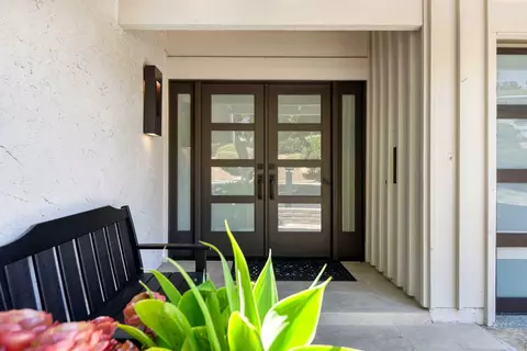 Entry Way - 5495 Caminito Rosa, La Jolla, CA 92037 photo 1 of 3