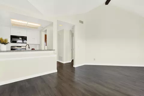 Living - 3019 Golden Oak Way, Spring Valley, CA 91978 photo 1 of 2