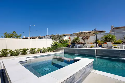 Exterior - 4209 Corte Ct, Oceanside, CA 92057 photo 5 of 7